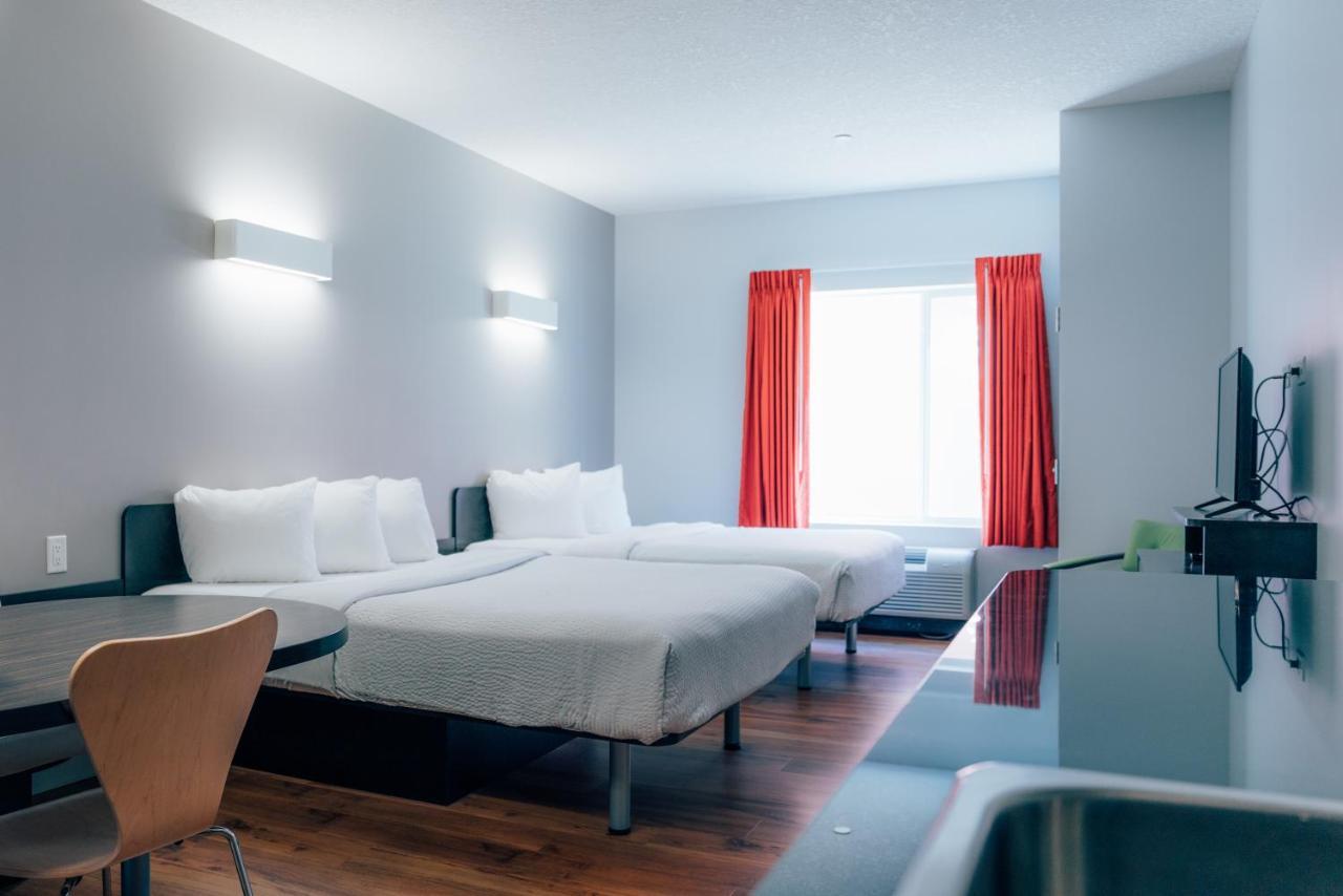 Motel 6 Airdrie Kültér fotó
