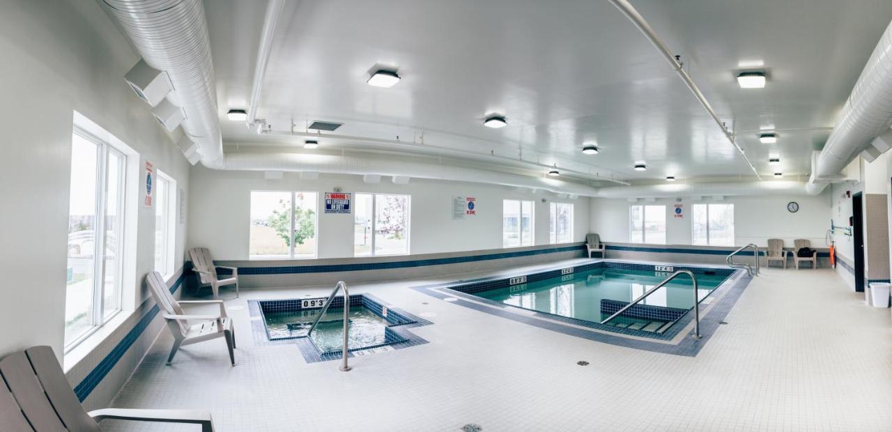 Motel 6 Airdrie Kültér fotó
